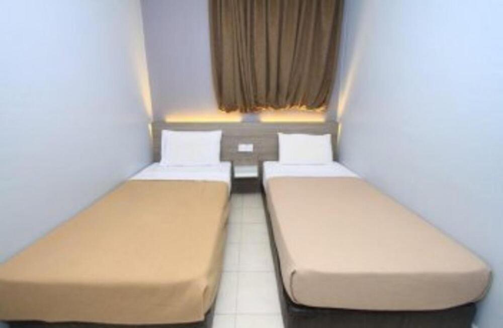 Yellow Mansion Hotel Malacca Esterno foto
