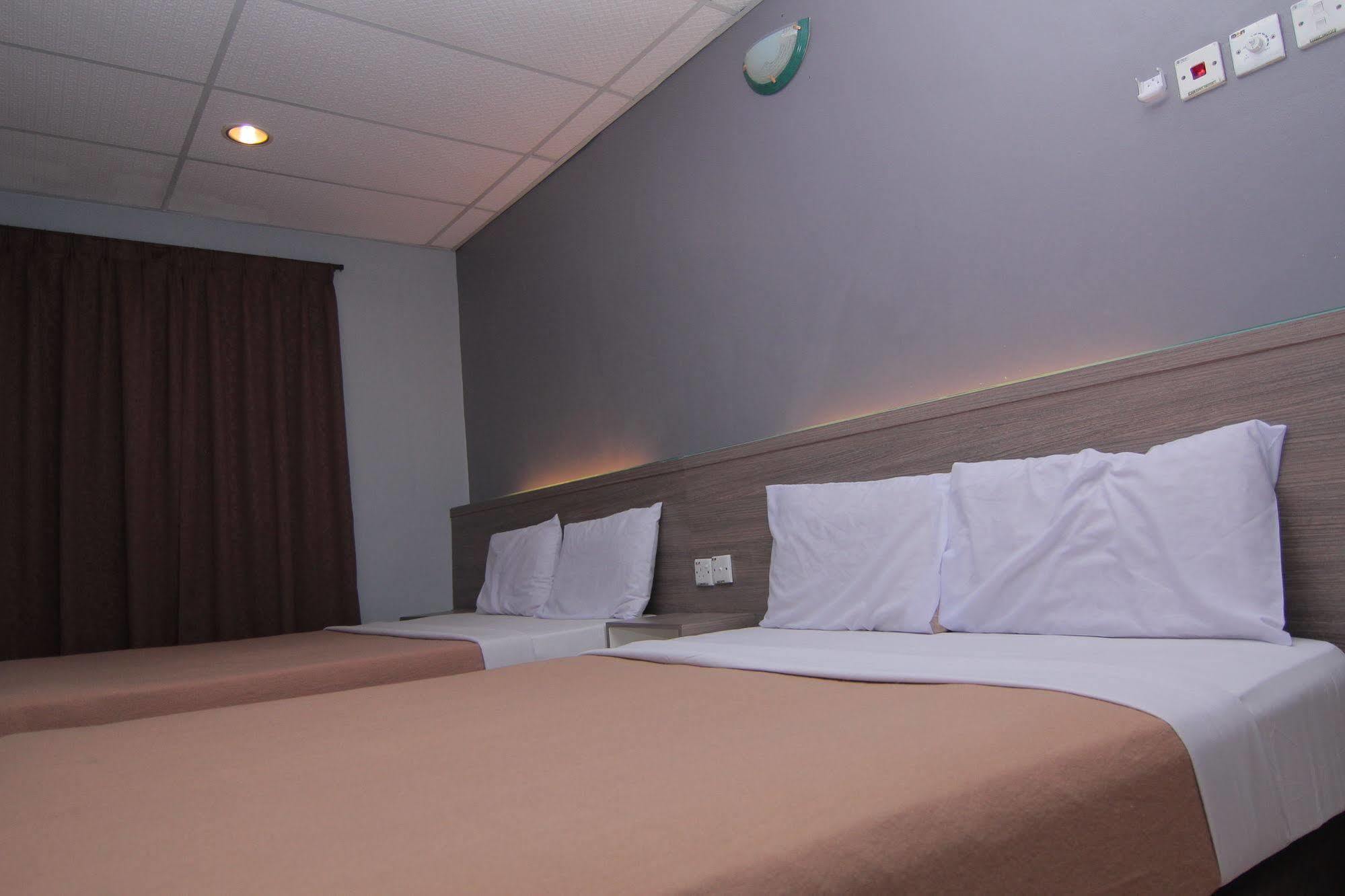 Yellow Mansion Hotel Malacca Esterno foto